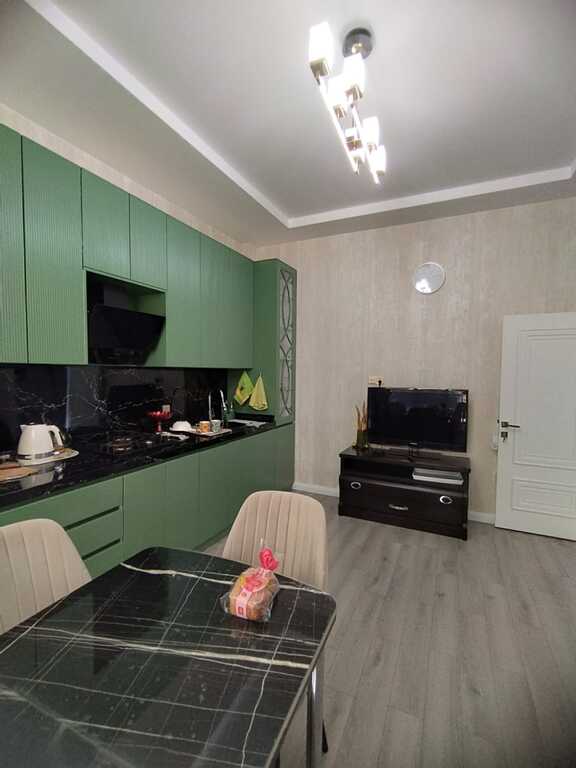 Satılır 4 otaqlı həyət evi/bağ evi 280 m² — Ev, villa, Bakı (2)