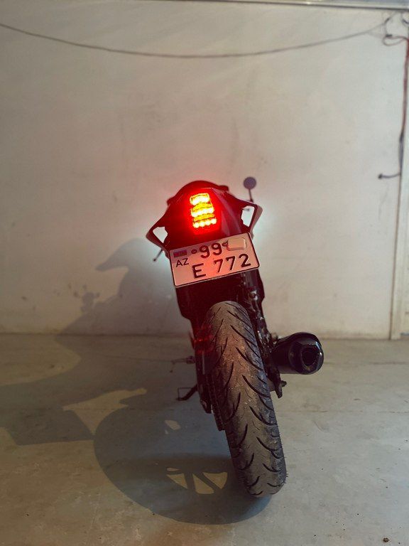 Yamaha R15 V4, 150 sm3, 2022 il, 19 000 km — Motosikletlər, Siyəzən (4)
