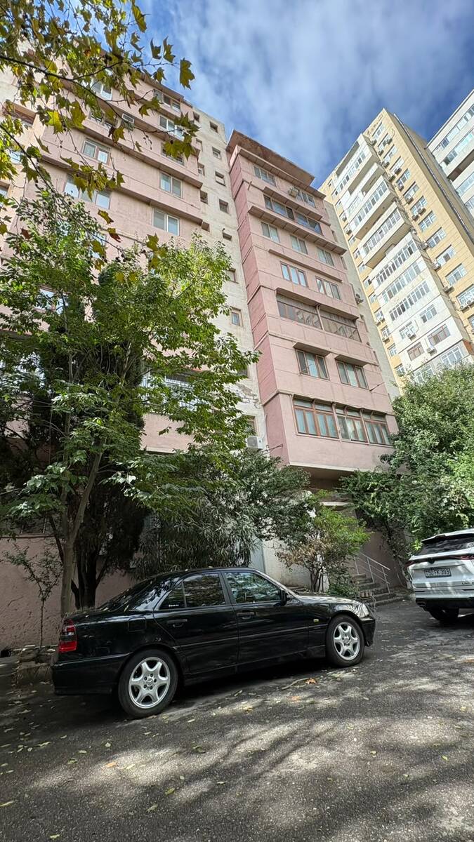 Satılır 4 otaqlı köhnə tikili 103 m² — Mənzil, Bakı (3)