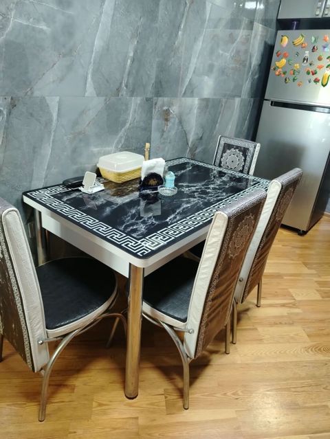 Mətbəx masa dəsdi 120 azn son qiymət yaxşı vəzyətdədi satlır — Bakı