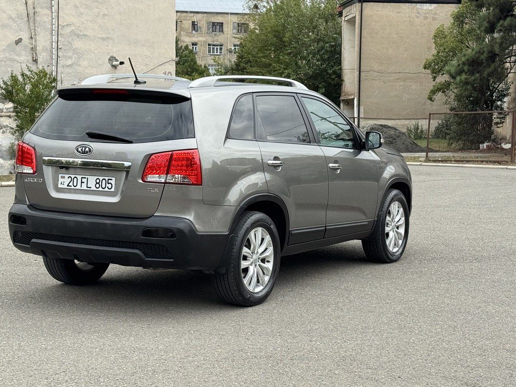 Kia Sorento, 2.0 L, 2011 il, 207 000 km 20-FL-805 — Avtomobillər, Gəncə (9)