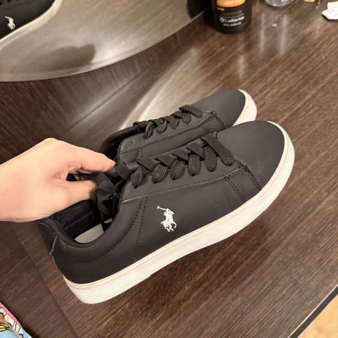 Ralph Lauren Polo kişi krossovkası - Rəng: qara üst, ağ altlıq — Bakı