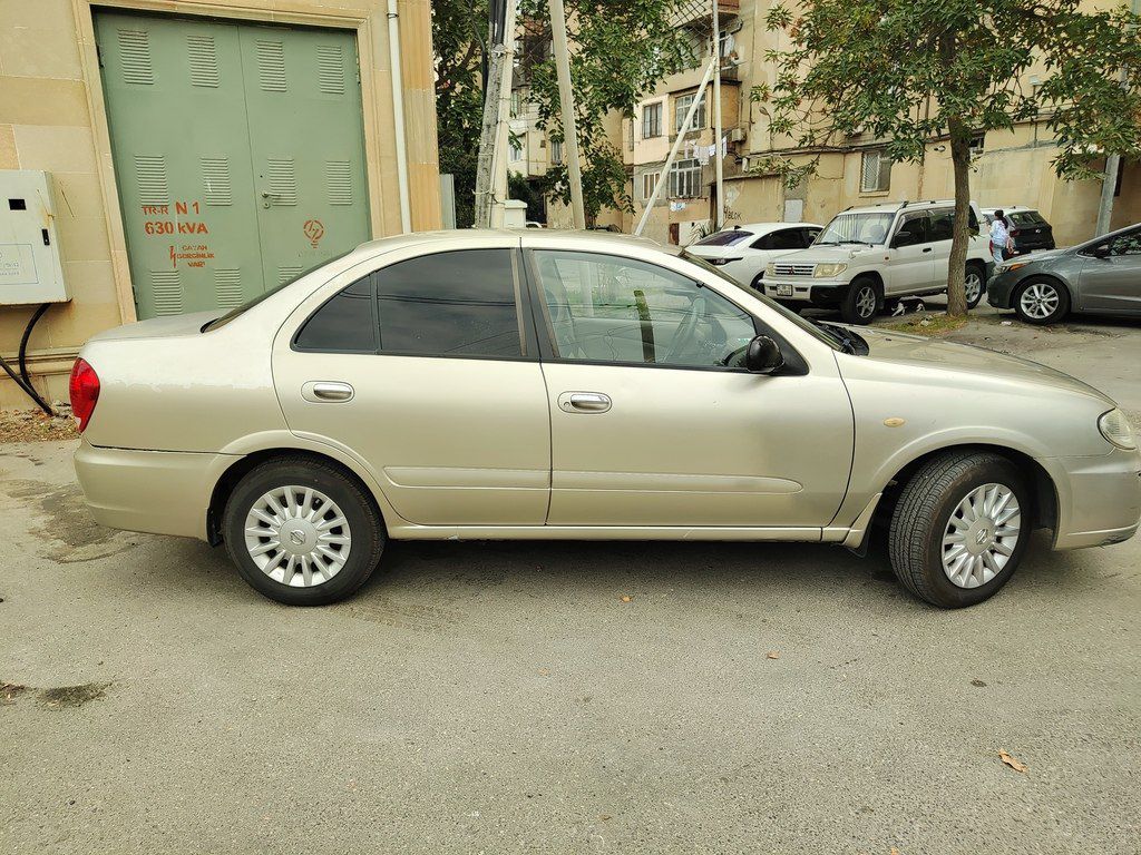Nissan Sunny, 1.6 L, 2010 il, 340 000 km — Avtomobillər, Bakı (5)