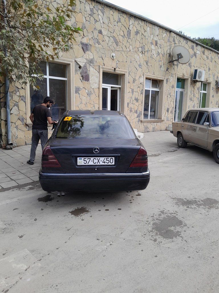 Mercedes C 280, 2.8 L, 1995 il, 525 039 km 57-CX-450 — Avtomobillər, Gəncə (2)