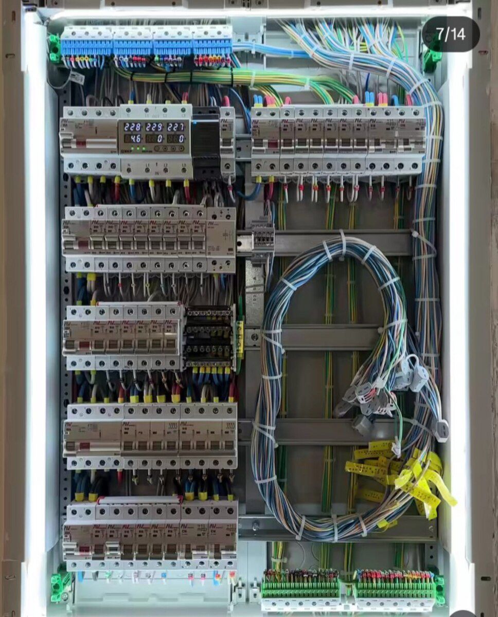 Elektrik xidməti — Təmir və inşaat, Bakı