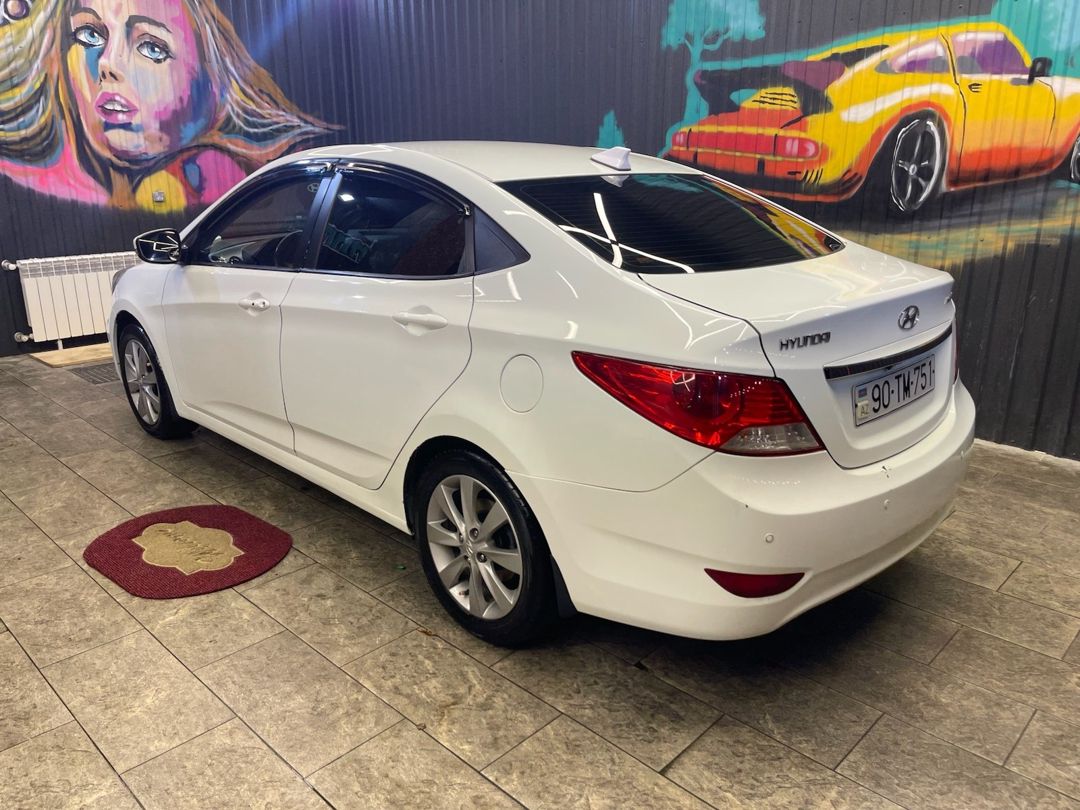 Hyundai Accent, 2010 il 90-TM-751 — Avtomobillər, Bakı (5)