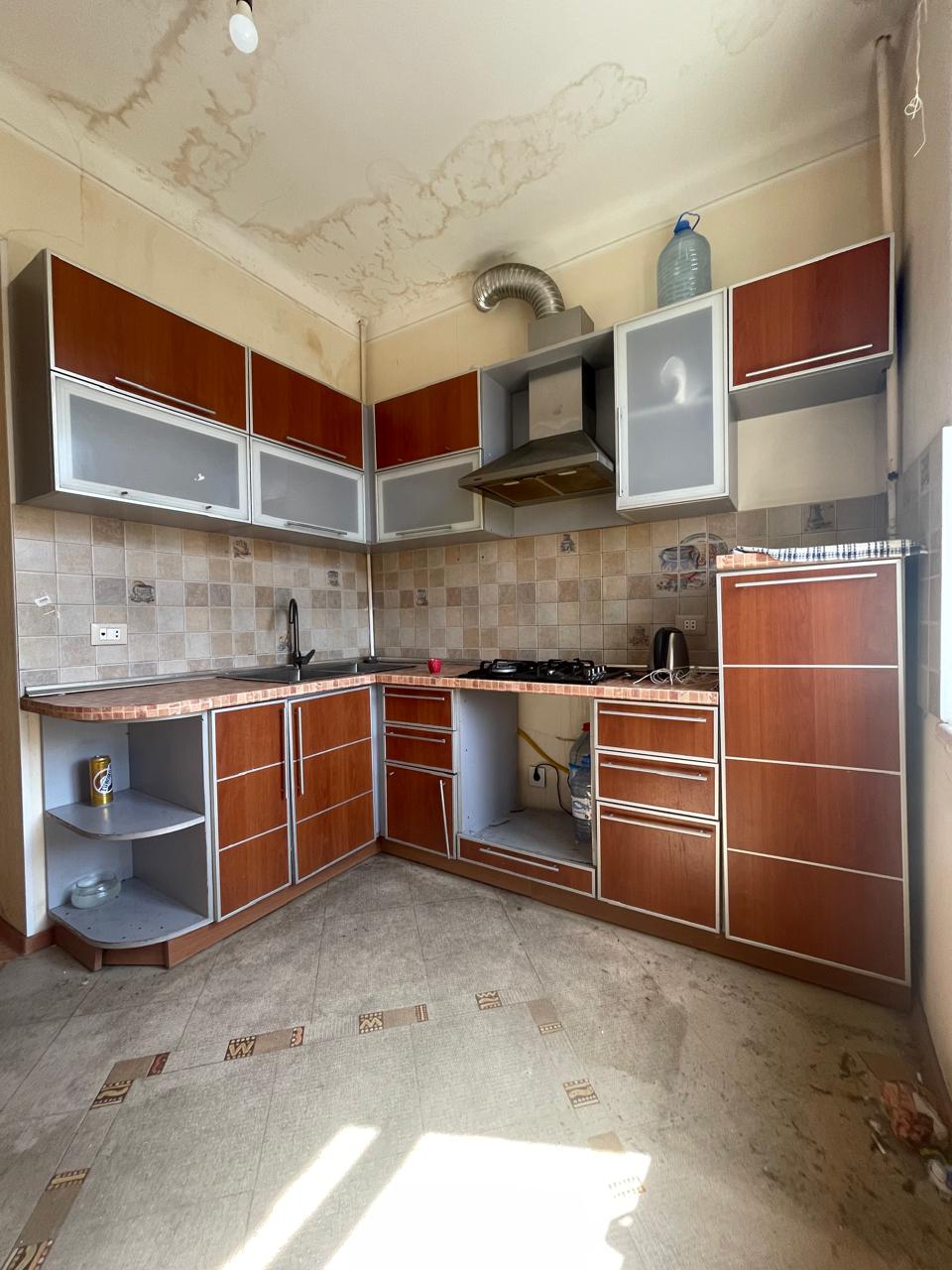 Satış: 3 otaqlı Köhnə tikili, 90 m², Yasamal rayonu — Mənzil, Bakı (12)