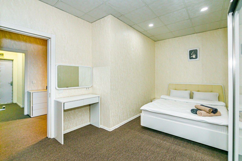 İcarəyə verilir 2 otaqlı köhnə tikili 86 m² — Mənzil, Bakı (2)