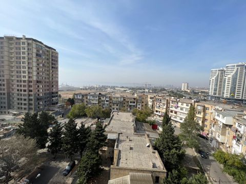 3-otaqlı mənzil kirayə verilir, 8 Noyabr pr., 90 m² — Bakı