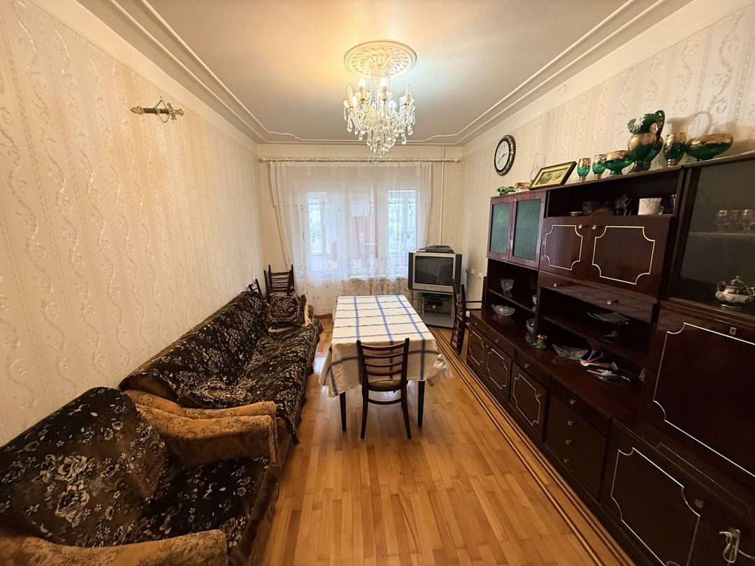 Satılır 3 otaqlı köhnə tikili 90 m² — Mənzil, Bakı