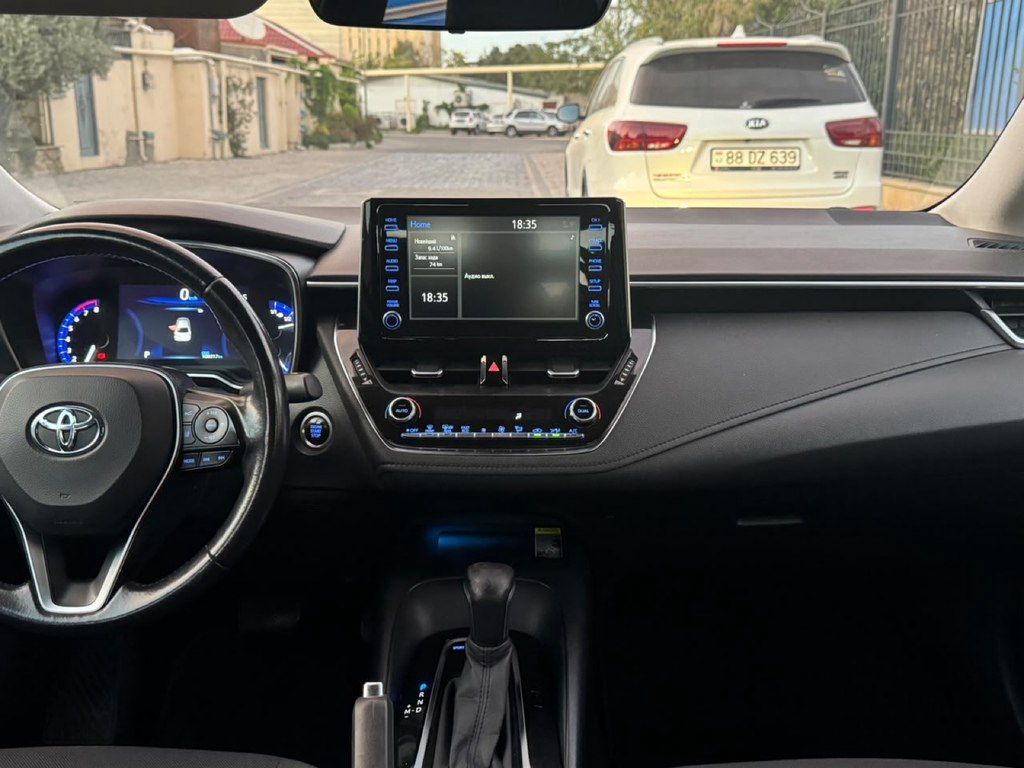 Toyota Corolla, 1.6 L, 2019 il, 100 000 km — Avtomobillər, Bakı (4)