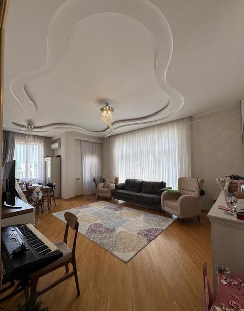 Satılır 3 otaqlı yeni tikili 120 m² — Bakı