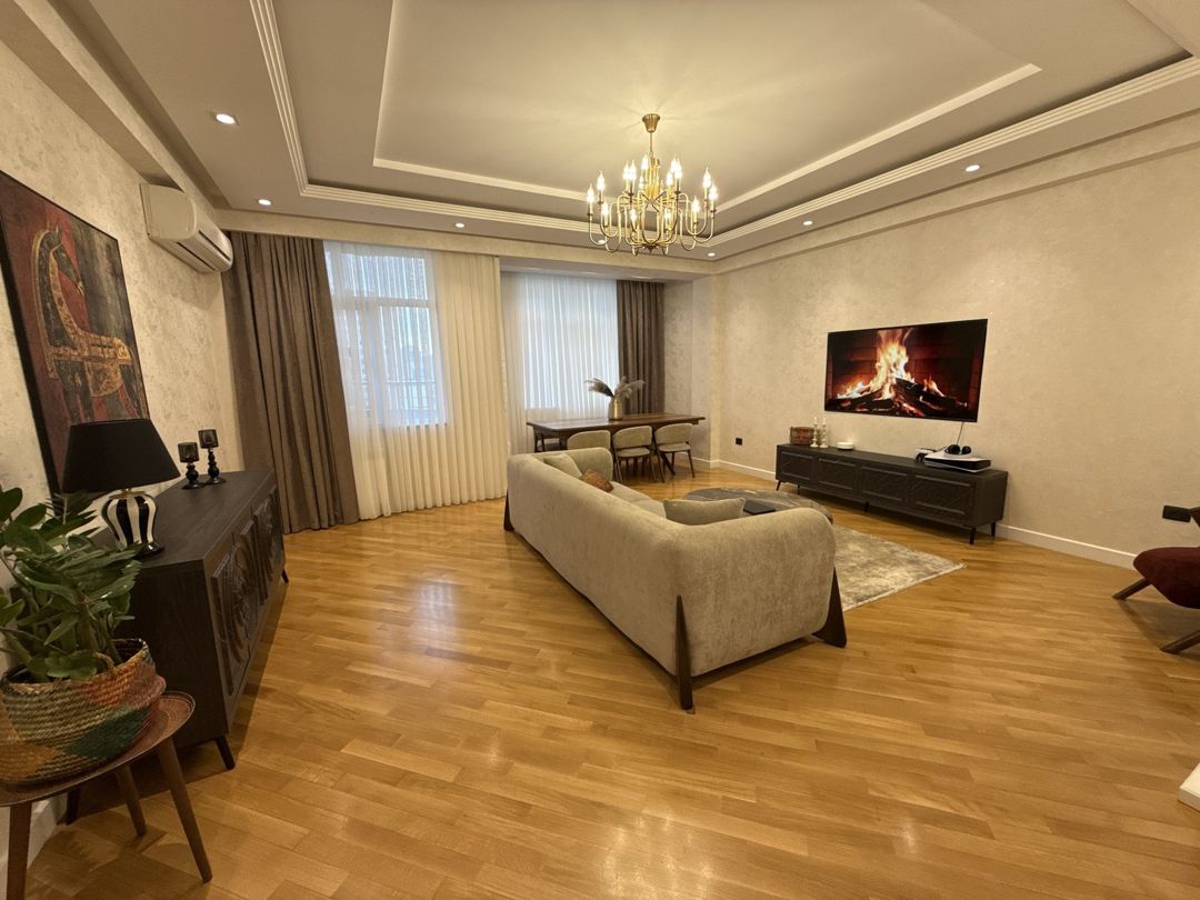 Satılır 4 otaqlı yeni tikili 170 m² — Mənzil, Bakı (7)