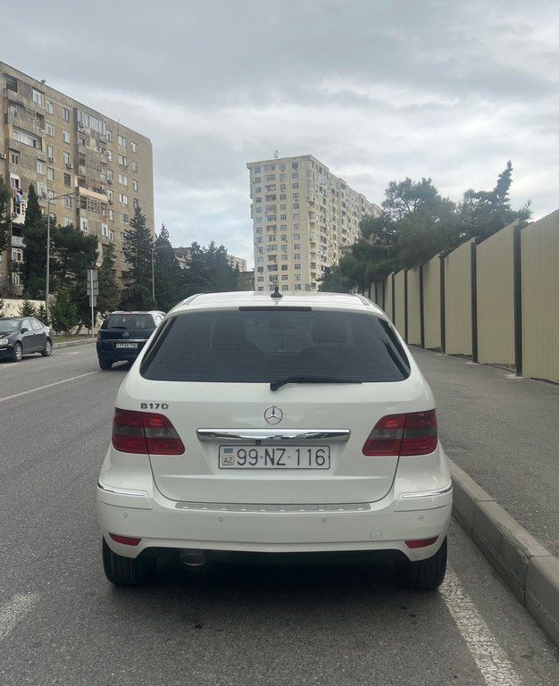 Mercedes B 180, 1.7 L, 2008 il, 135 000 km 99-NZ-116 — Avtomobillər, Bakı (4)