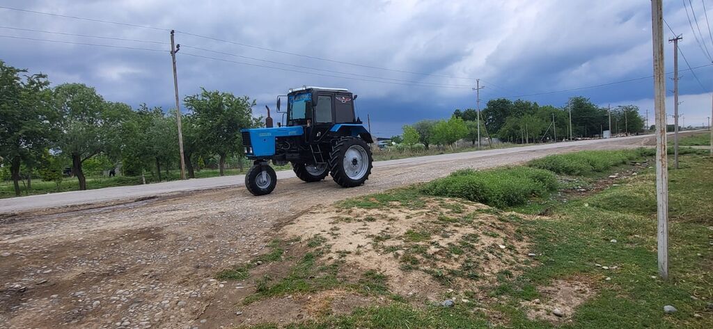 Belarus MTZ traktoru - Model: Belarus (MTZ seriyası) kabinəli - Rəng — Traktorlar, Biləsuvar (6)