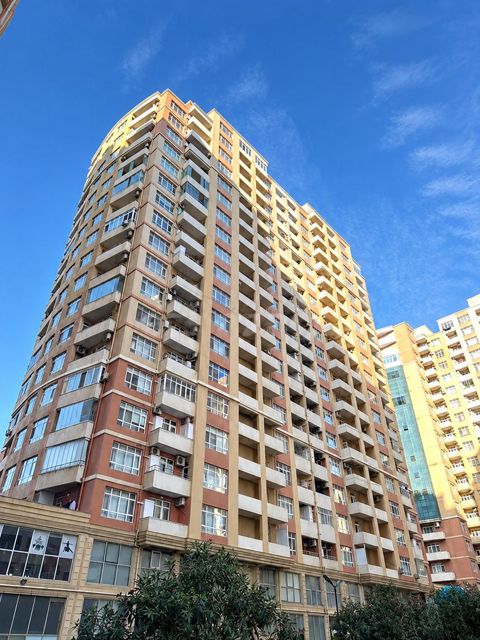 Satılır 3 otaqlı yeni tikili 135 m² — Bakı