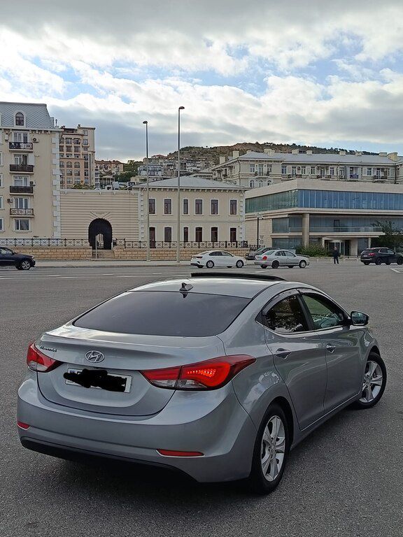 Hyundai Elantra, 1.8 L, 2015 il, 304 971 km — Avtomobillər, Bakı (5)