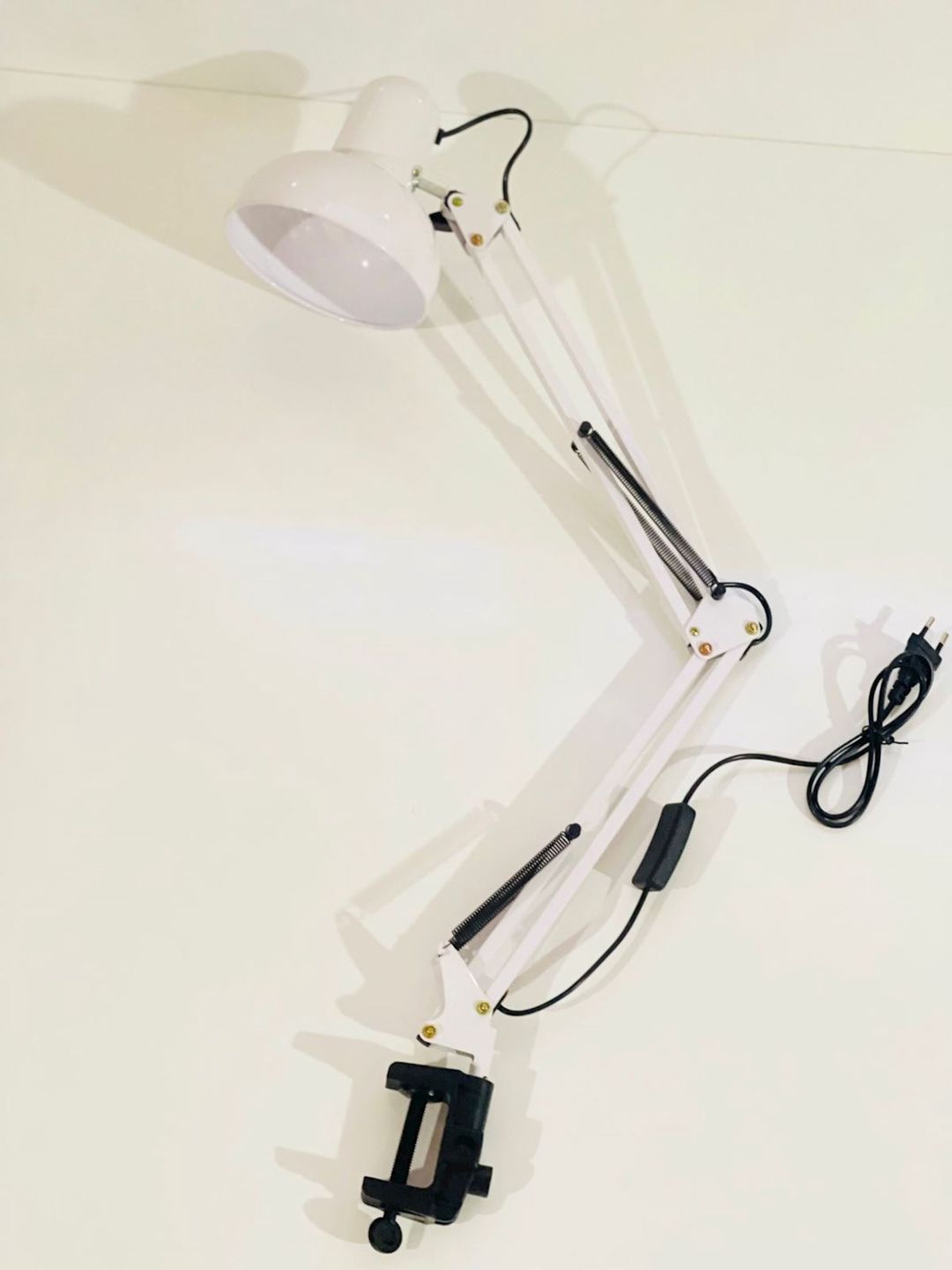 Masaüstü lampa, ağ — Mallar, Bakı
