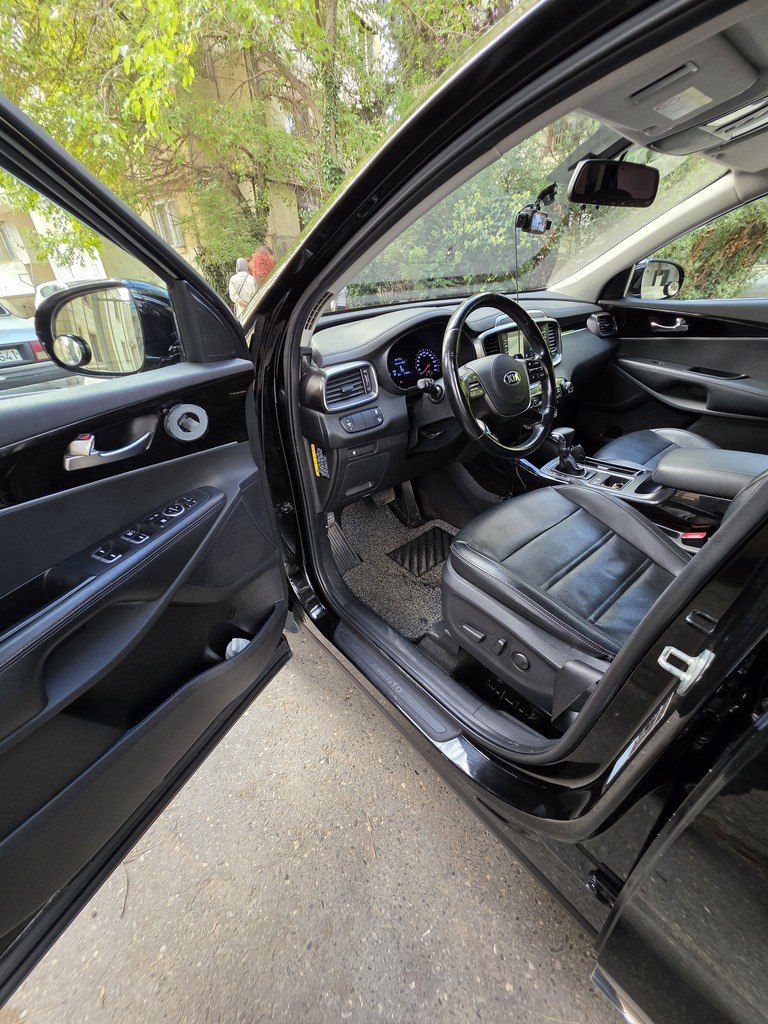 Kia Sorento, 2.0 L, 2018 il, 220 220 km 77-US-910 — Avtomobillər, Gəncə (4)