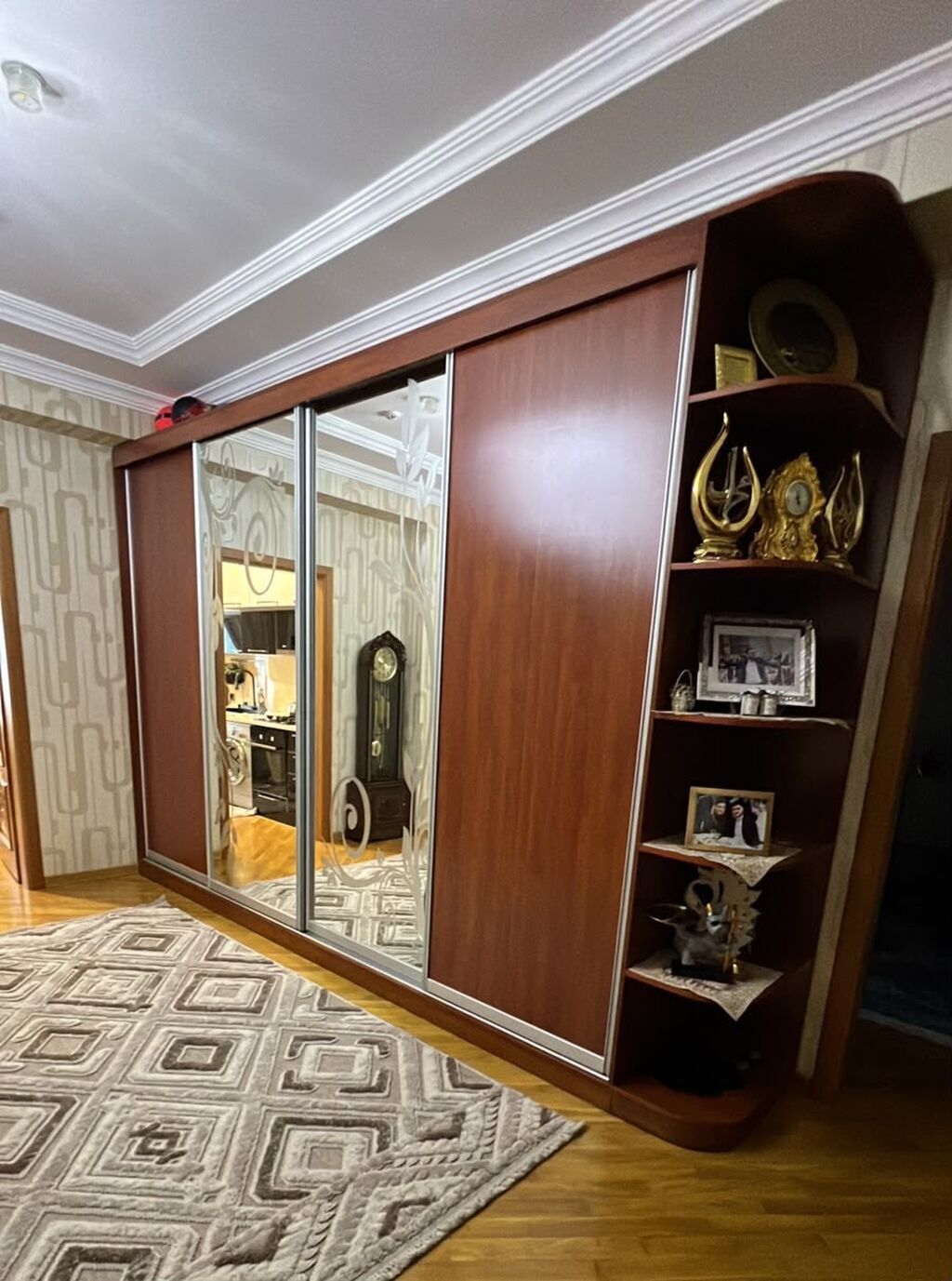 Dehliz dolabi 400/280sm 220azn Babek pr 0636 leli — Xol üçün, Digah