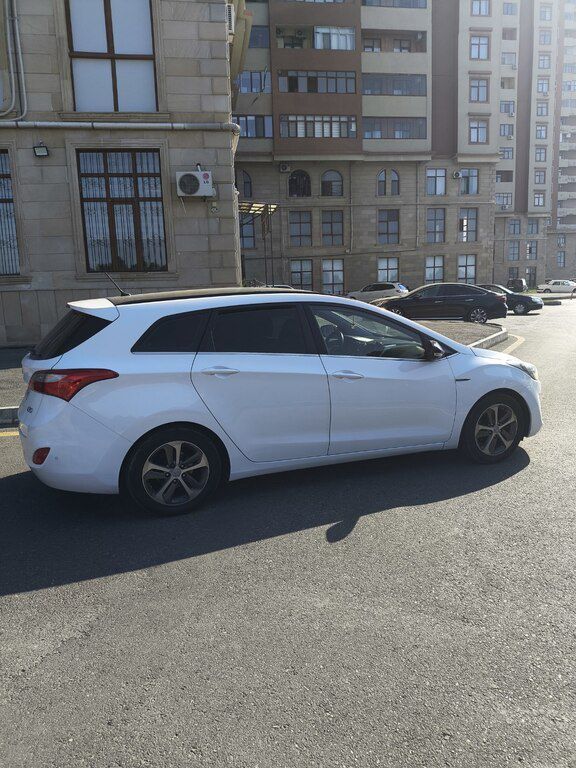Hyundai i30, 1.6 L, 2015 il, 305 000 km — Avtomobillər, Bakı (8)