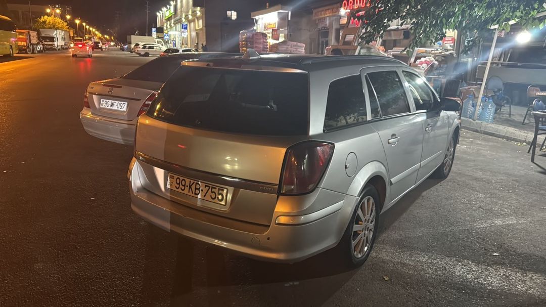 Opel Astra, 2005 il 90-MF-097 — Avtomobillər, Bakı (3)