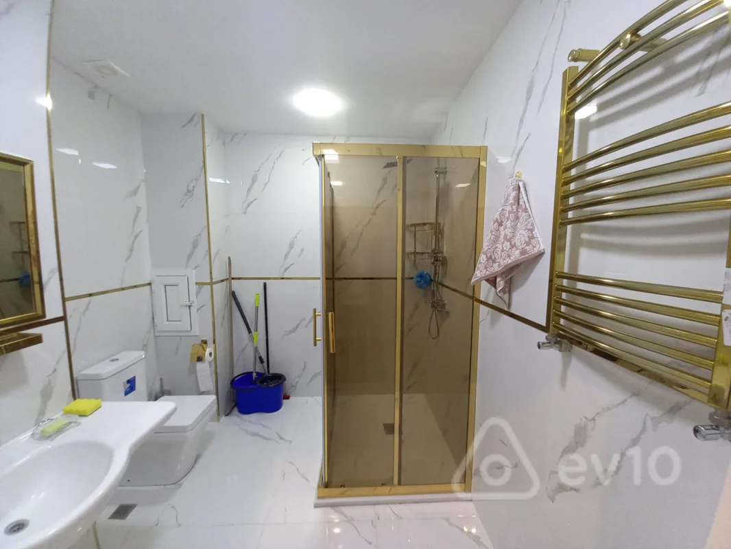 3 otaqlı mənzil, 130 m², Qarabağ küçəsi — kirayə — Mənzil, Bakı (11)