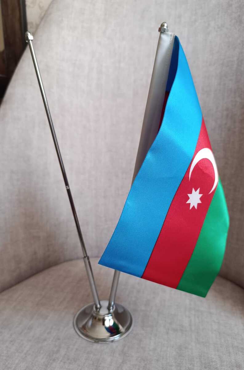 Bayraq — Ofis texnikası və istehlak malları, Bakı (2)