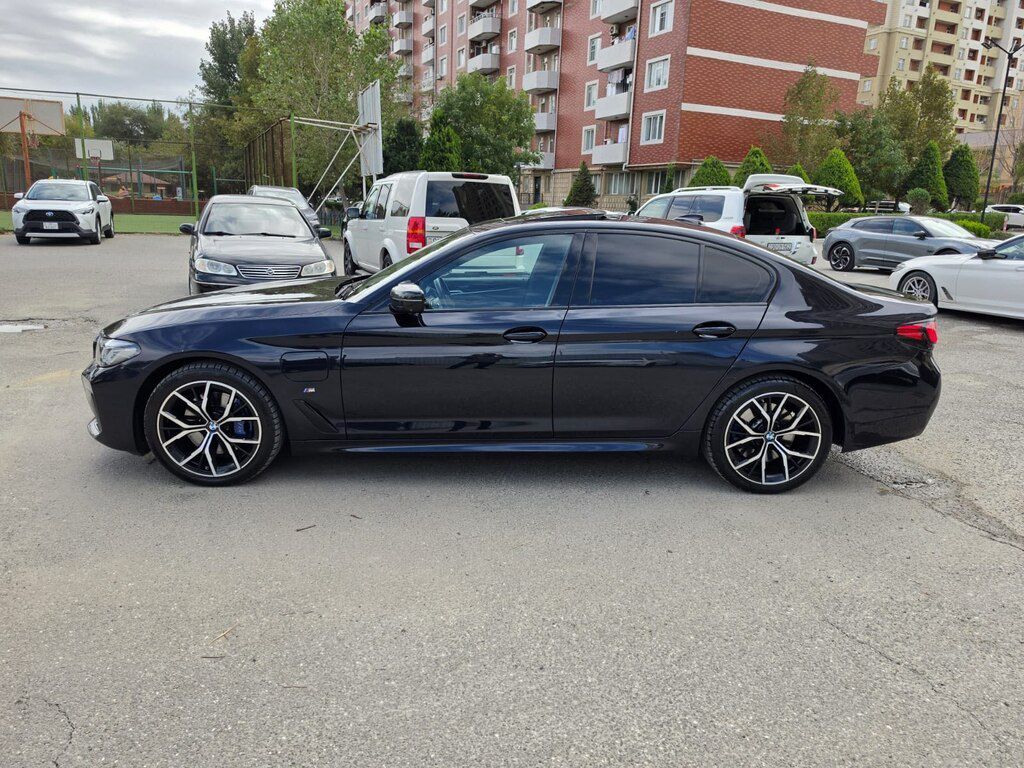 BMW 530e, 2.0 L, 12 kWh, 2020 il, 110 000 km 90-SF-901 — Avtomobillər, Bakı (6)