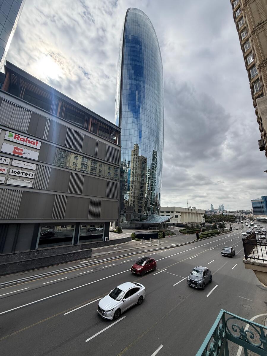 İcarəyə verilir 3 otaqlı köhnə tikili 80 m² — Mənzil, Bakı