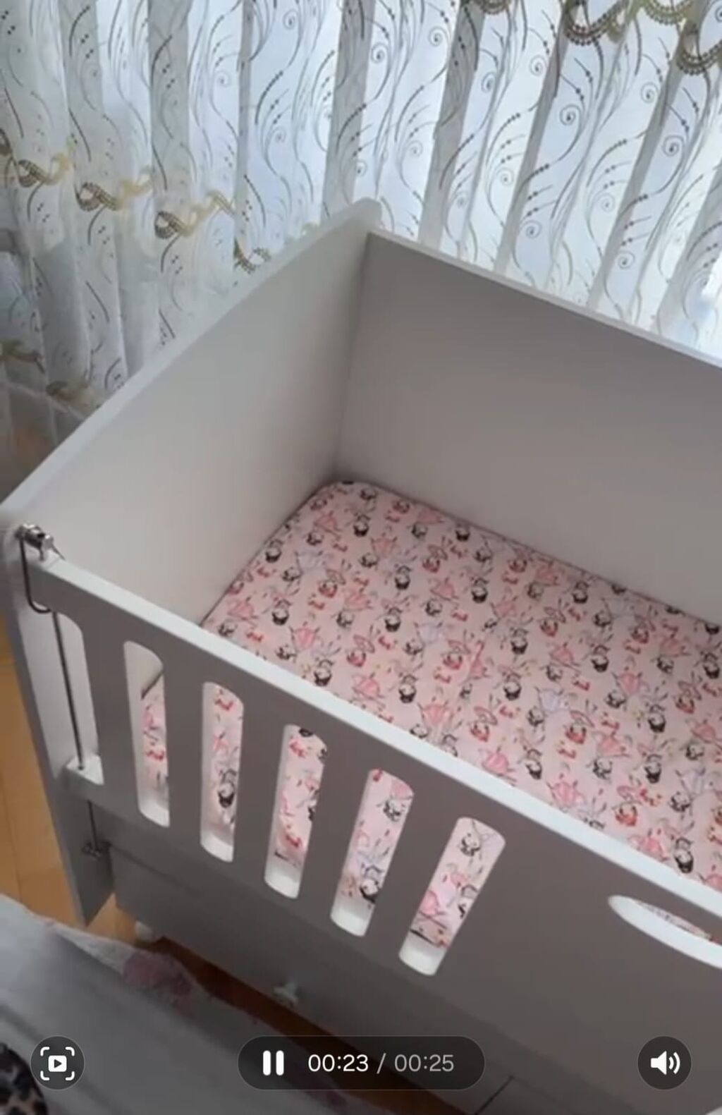 Qız üçün, İşlənmiş, Dördbucaq, Beşik, Dəstsiz, Matras ilə, Yellənmə mexanizmi ilə — Bəşikləri, Bakı (4)