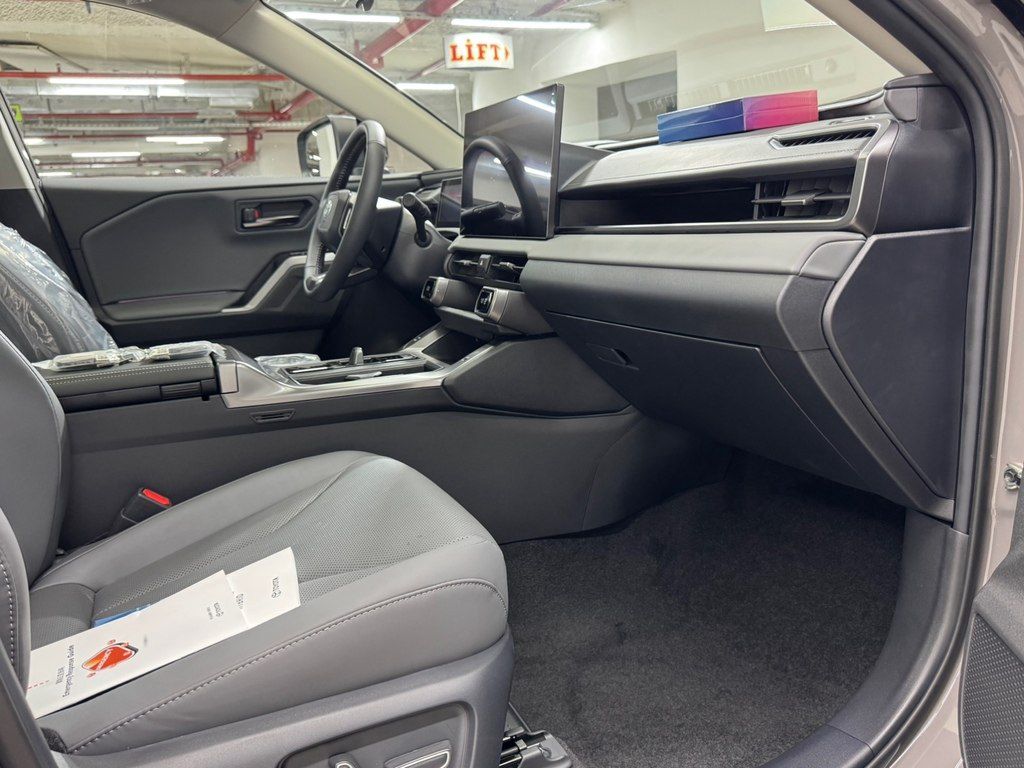Toyota Wildlander, 2.0 L, 1.6 kWh, 2026 il, yeni — Avtomobillər, Bakı (12)