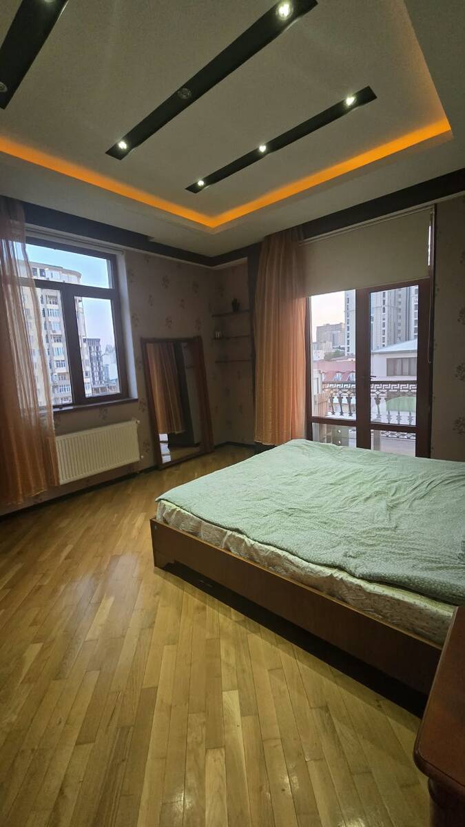 Satılır 3 otaqlı yeni tikili 135 m² — Mənzil, Bakı (8)