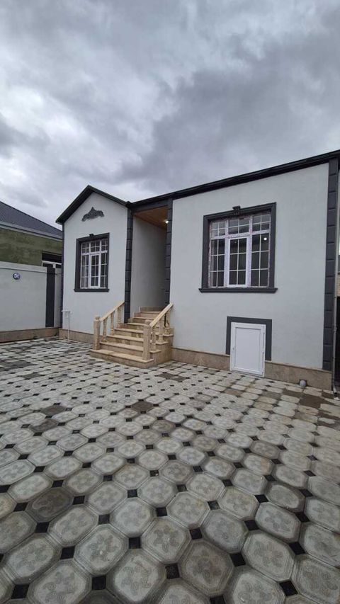 Satılır 4 otaqlı həyət evi/bağ evi 120 m² — Bakı