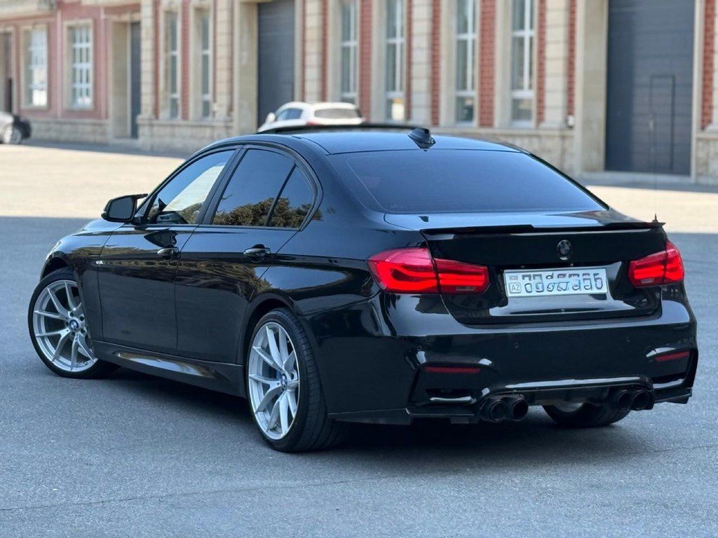 BMW 330, 2.0 L, 2015 il, 178 000 km — Avtomobillər, Bakı (9)