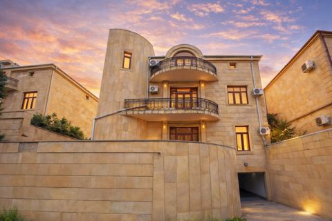 Satılır 8 otaqlı həyət evi/bağ evi 700 m² — Bakı