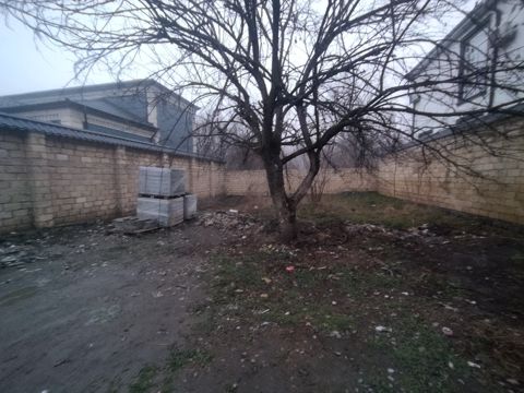 3 sot torpaq sahəsi, Qəbələ r — Qəbələ