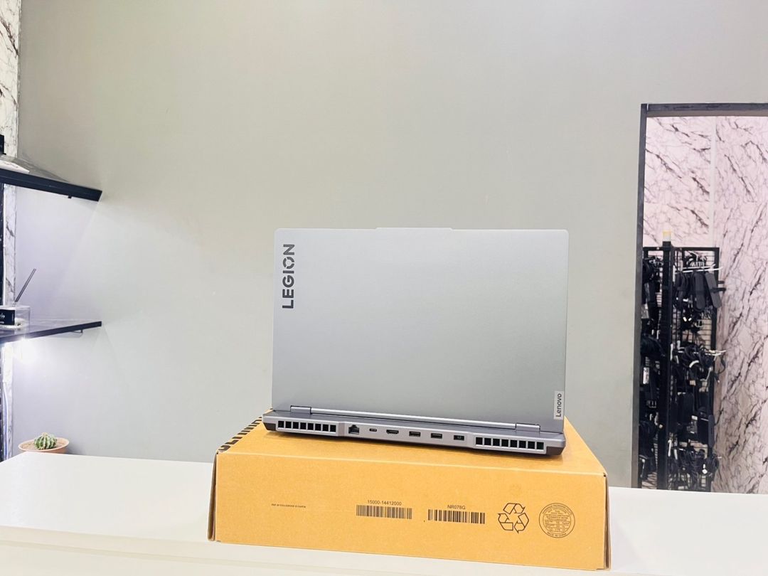 Noutbuk Lenovo Legion Y7000 IRX9 — Noutbuklar, Bakı (5)