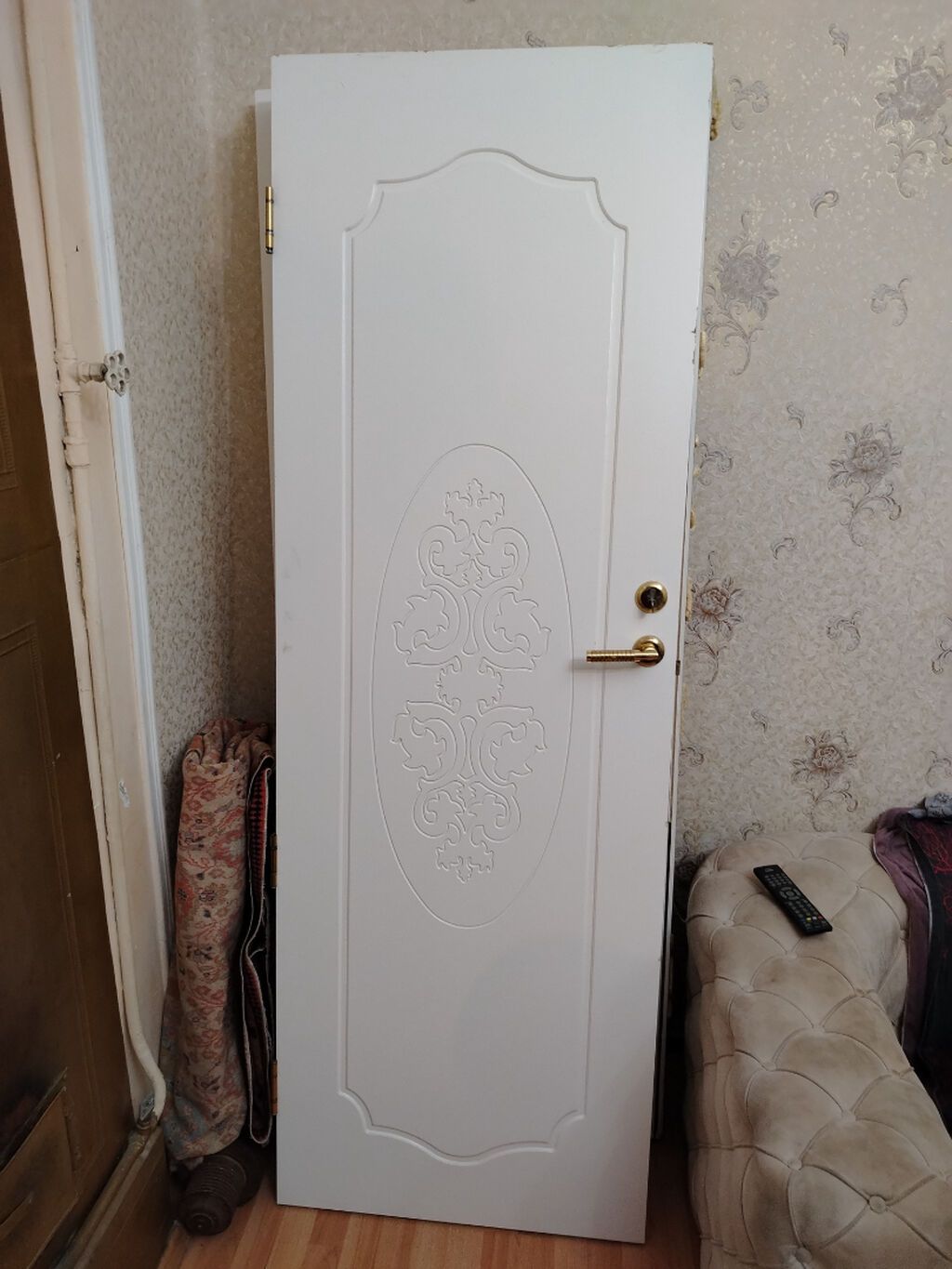 Qapılar ideal vəziyyətdə — Pəncərələr, qapılar, balkonlar, Bakı (2)