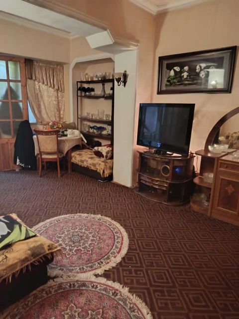 Satılır 2 otaqlı köhnə tikili 65 m² — Bakı