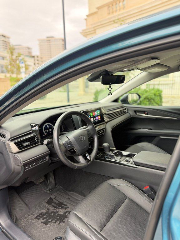 Toyota Camry, 2.5 L, 1.016 kWh, 2024 il, 42 500 km — Avtomobillər, Bakı (9)