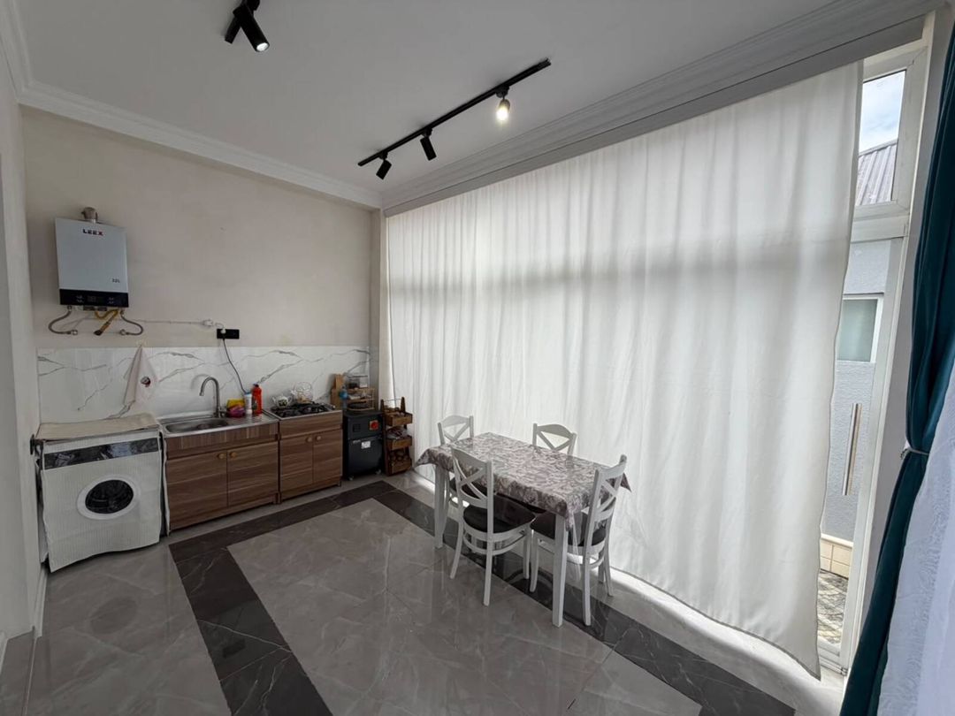 Satılır 4 otaqlı həyət evi/bağ evi 140 m² — Ev, villa, Bakı (8)