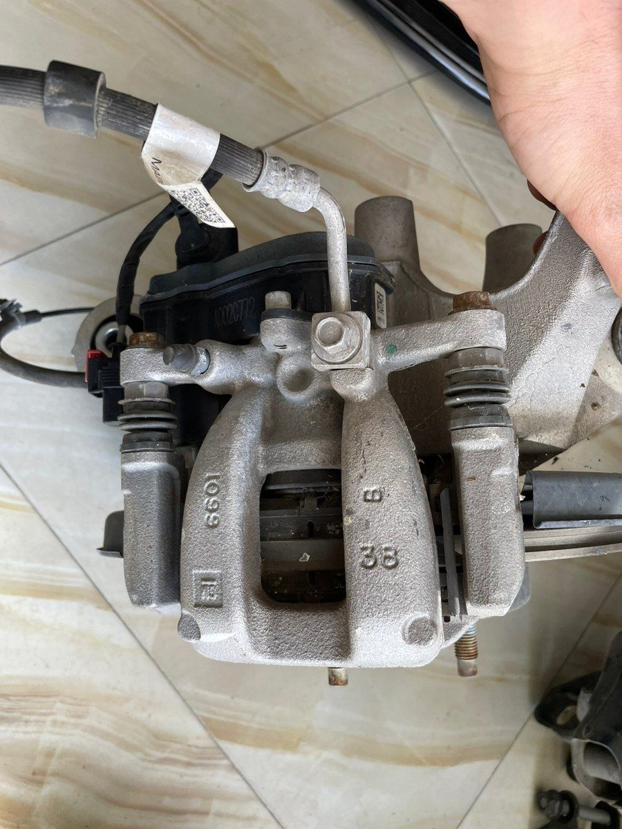 Chevrolet Equinox ehtiyat hissələri — Ehtiyat hissələri və aksesuarlar, Bakı (10)