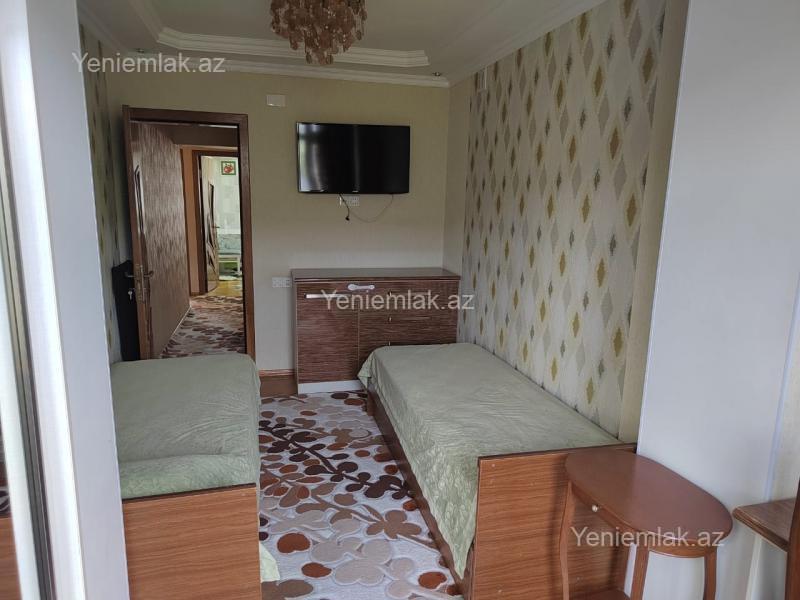 Satılır 4 otaqlı Bina evi menzil (Köhnə tikili), 100 m², Nizami rayonu — Mənzil, Bakı (9)