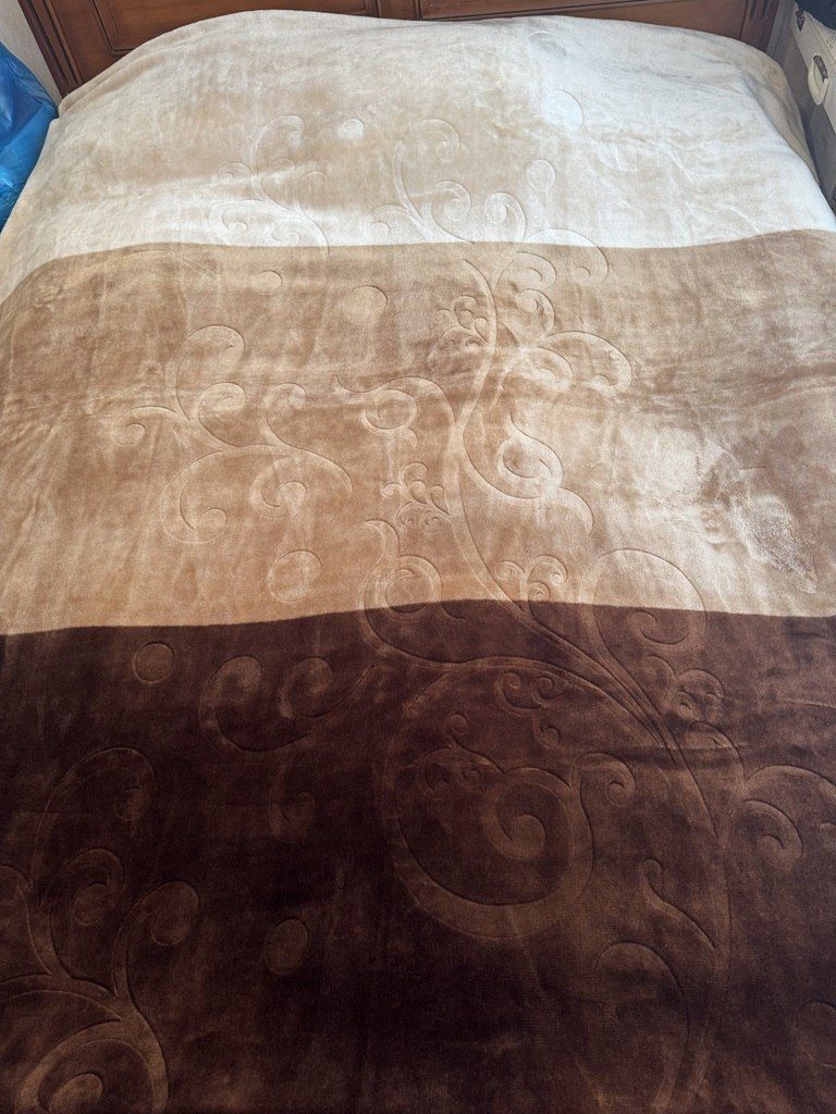 Yataq örtüyü — Tekstil, Bakı (3)