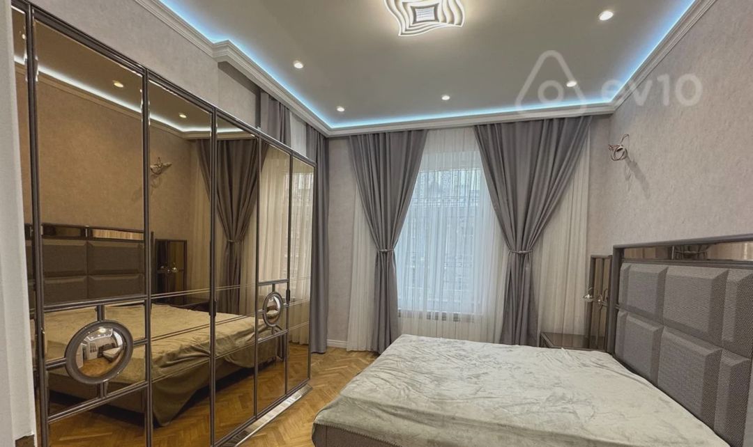 For rent: 3-room apartment (old building), 90 m² — Mənzil, Bakı (5)