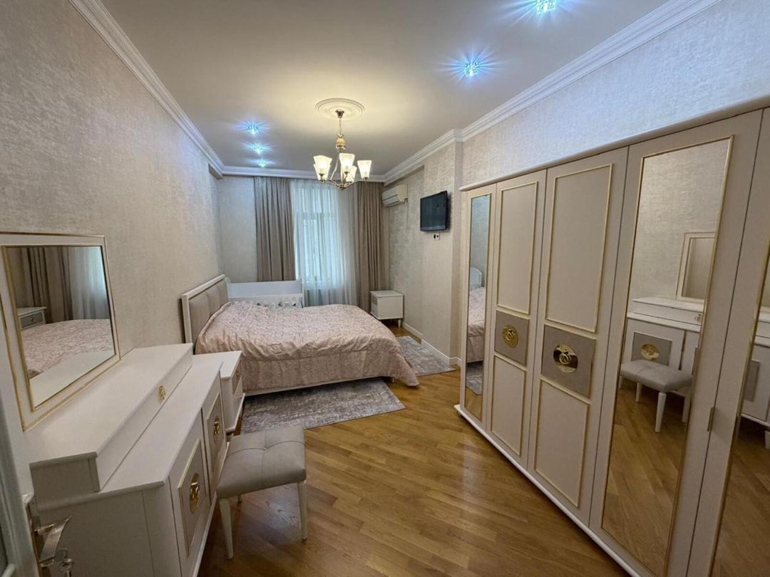 Satılır 3 otaqlı yeni tikili 134 m² — Mənzil, Bakı (2)