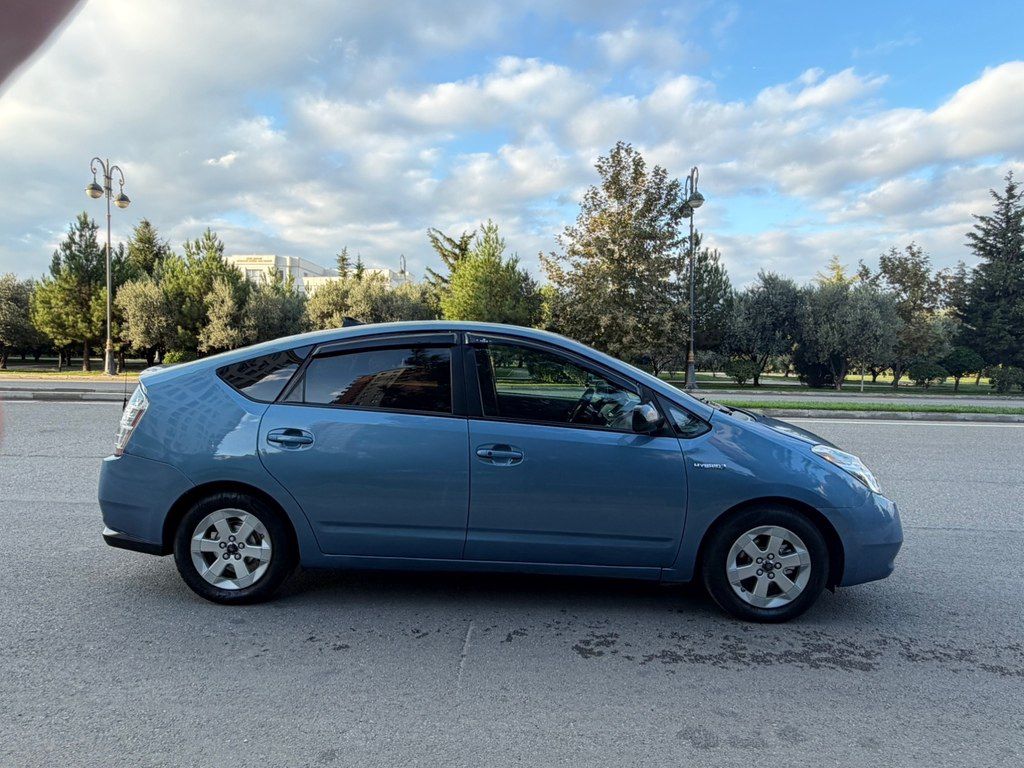 Toyota Prius, 1.5 L, 1.3 kWh, 2009 il, 250 000 km 99-VM-422 — Avtomobillər, Bakı (4)
