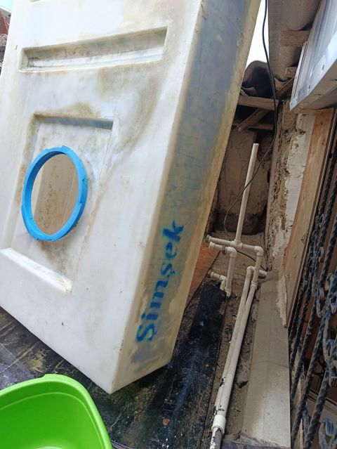 Şimşək markalı plastik su çəni - Material: qalın divarlı plastik — 80 ₼ · Masazır · Su çənləri, kanisterləri, bochkalar Şimşək markalı plastik su çəni - Material: qalın divarlı plastik — Masazır