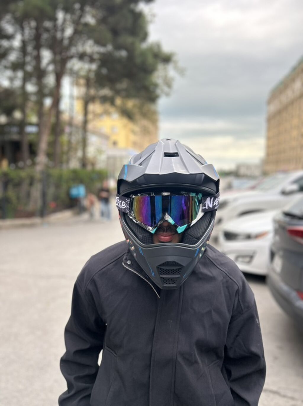 Yeni heç işlənmiyib Açkisi ilə birlikdə Satılır çox möhtəşəm görunuşu — Motosiklet geyimi, Sumqayıt (6)
